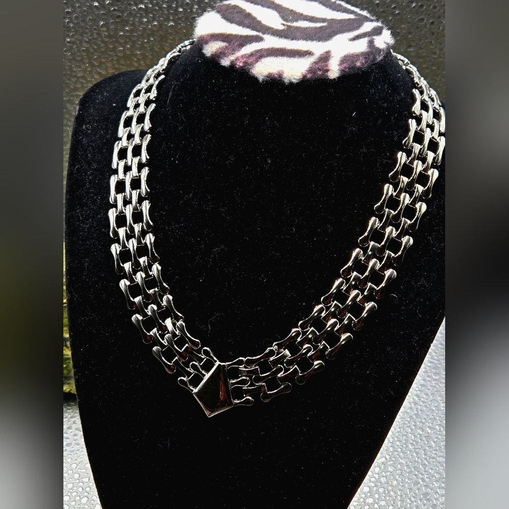 "5/$25" Basket Weave Silvertone Collar Bib Statement Necklace 17"